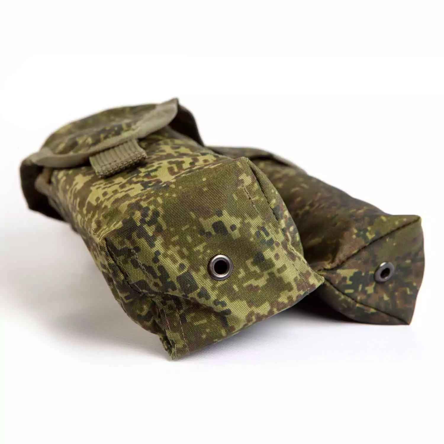 Подсумок для 2-х магазинов АК74 (АКМ), сигнальных средств (РДГ, РОП, РСП) и штык-ножа левый