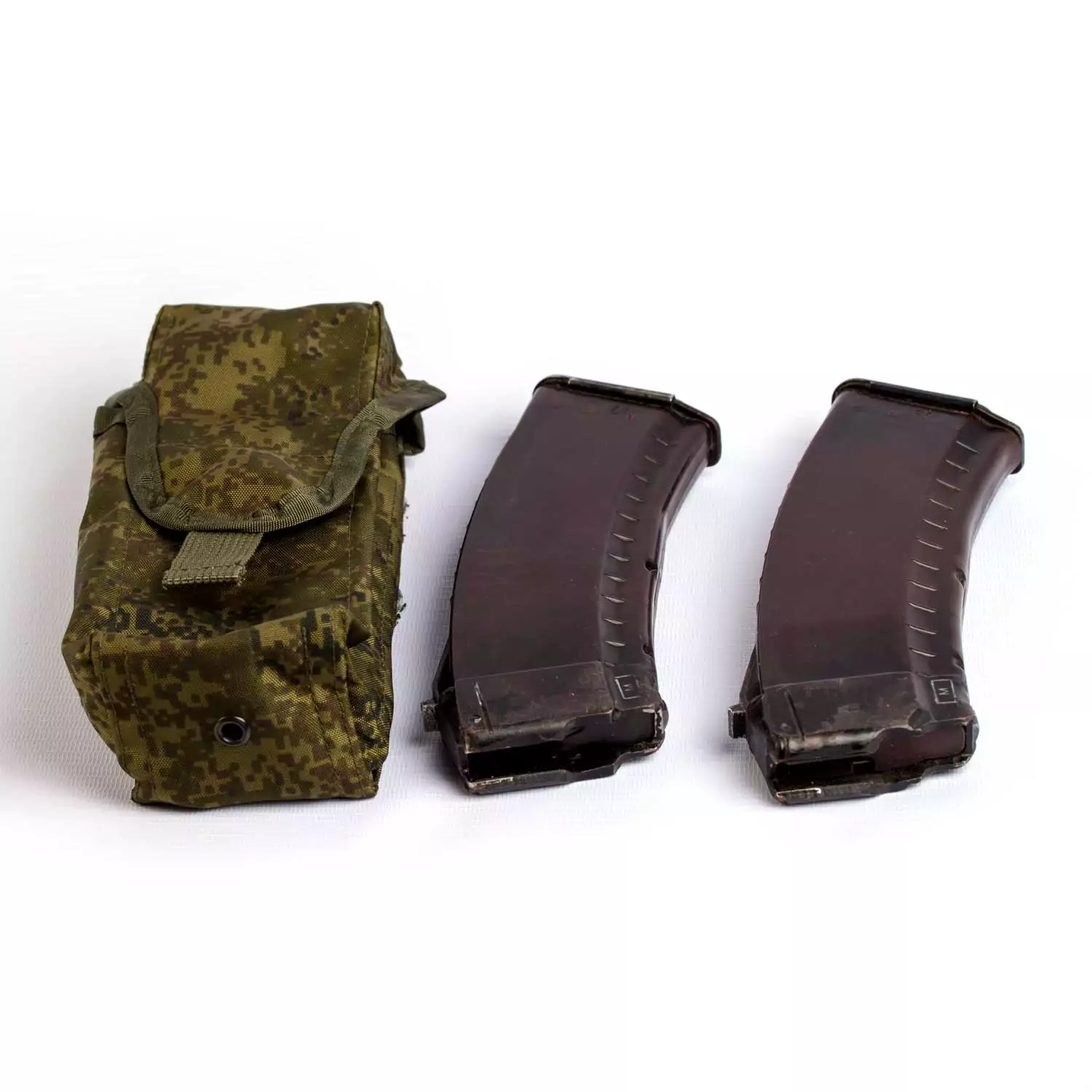 Подсумок для 2-х магазинов АК74 (АКМ) Подсумок для 2-х магазинов АК74 (АКМ)